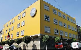 Hotel Mina